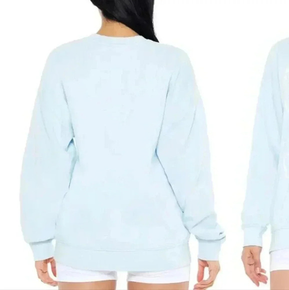 Powder blue crew cut sweatshirt - Picture 9 of 9